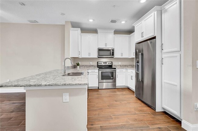 Building Photo - 7517 Laureate Blvd