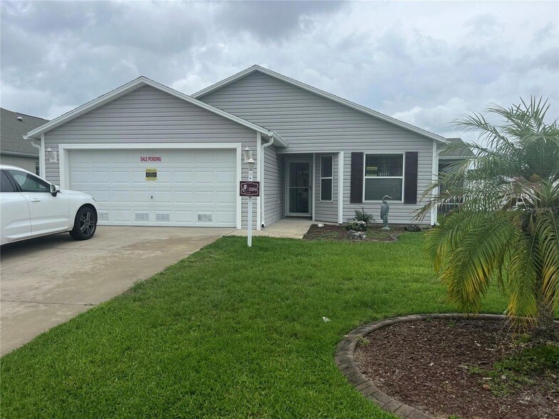 Primary Photo - 12054 NE 51st Cir