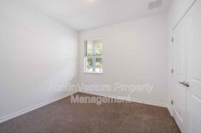 Foto del edificio - 1008 Moose Rd