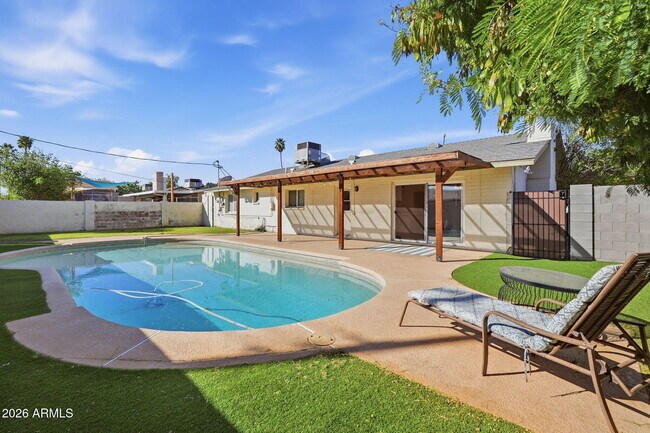 Foto del edificio - 2503 S Jentilly Ln