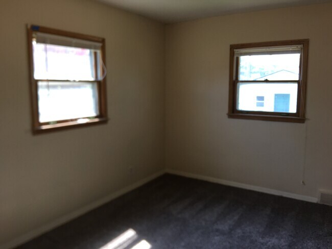 Foto del edificio - 2670 N Harrison St