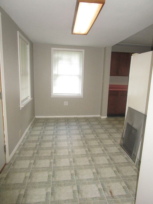 Foto del edificio - 3 bedroom 2 bath