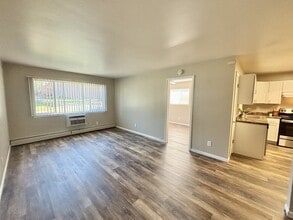 Building Photo - The Ridge Apartments