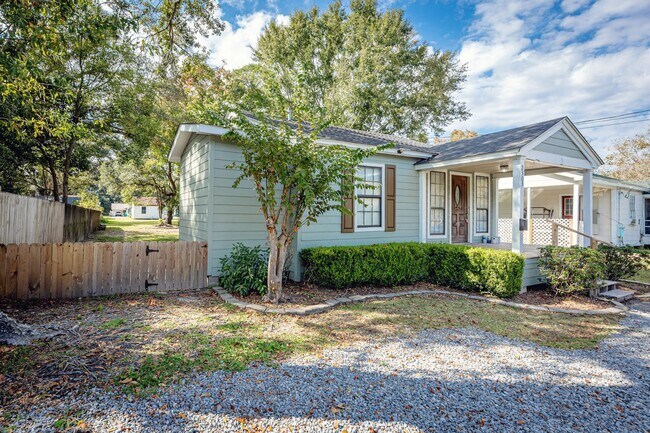 Foto del edificio - Adorable Updated Cottage in Pascagoula