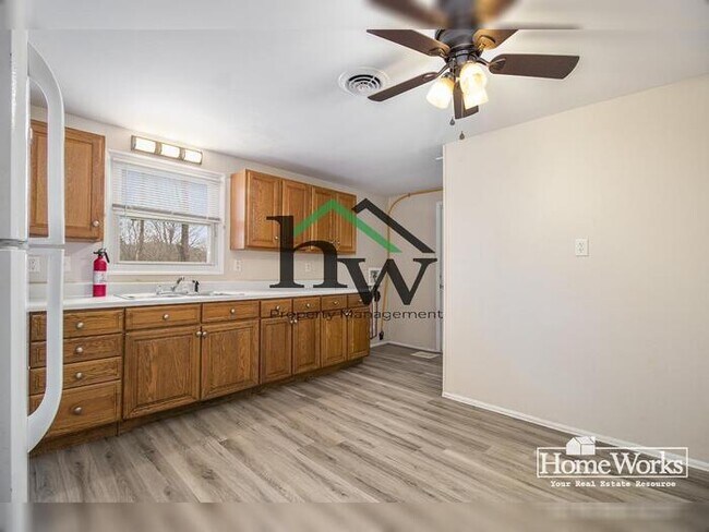 Foto del edificio - 3410 Woldhaven Dr