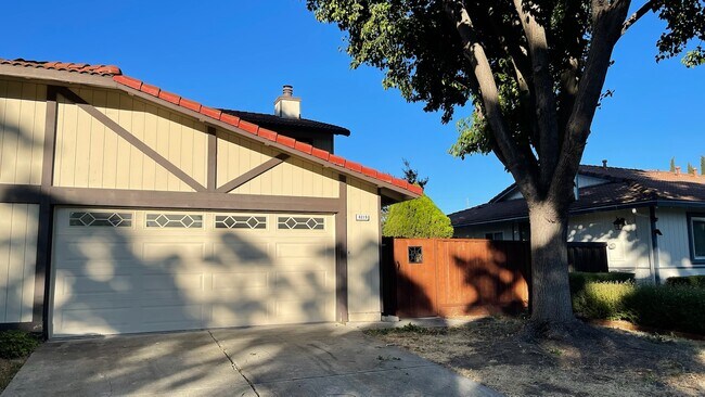 Building Photo - 8219 Mulberry Pl