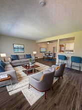 Building Photo - 909 S Citron St