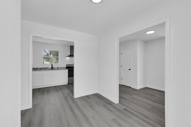 Building Photo - 14622 Moss Creek Ln