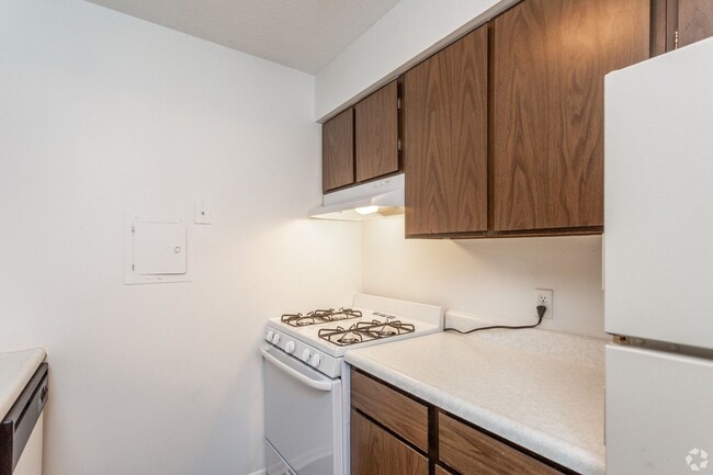 Building Photo - New Towne West Apartments
