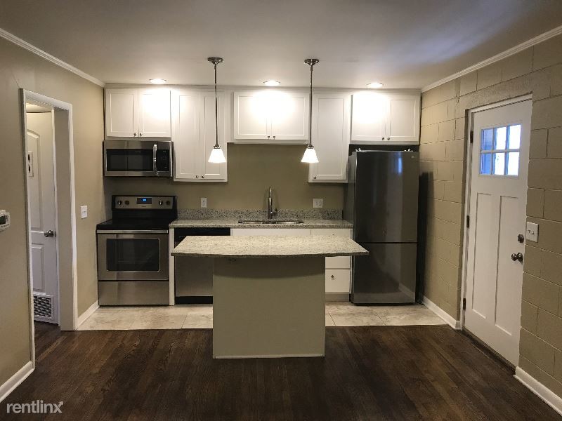 Primary Photo - 1 br, 1 bath Apartment - 1355B Oakland Ave