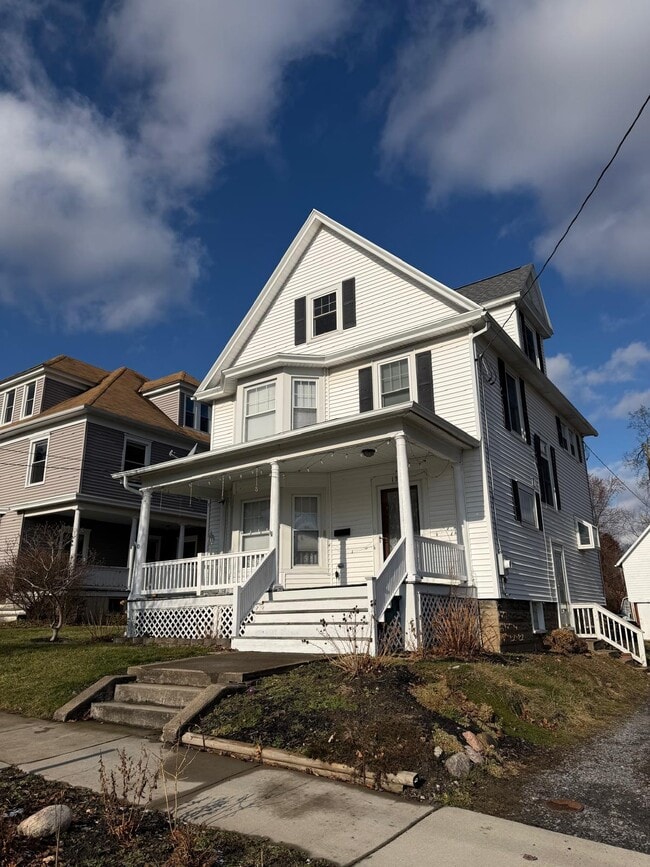 Building Photo - 190 Lafayette Ave