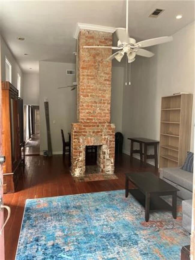 Foto del edificio - 3026 Constance St