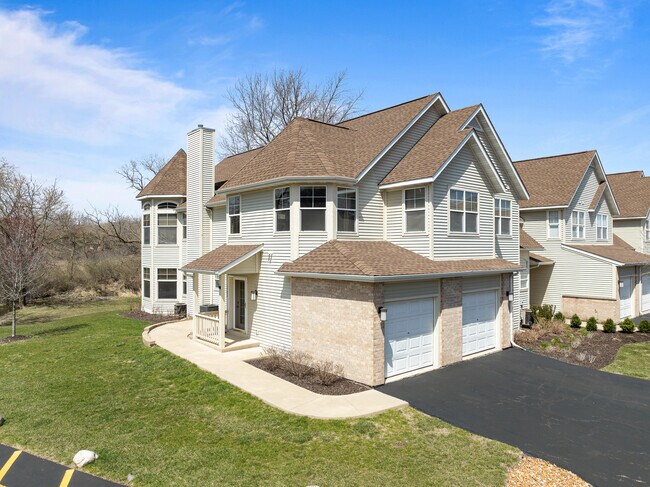 Foto del edificio - 501 Abbey Ridge Ct