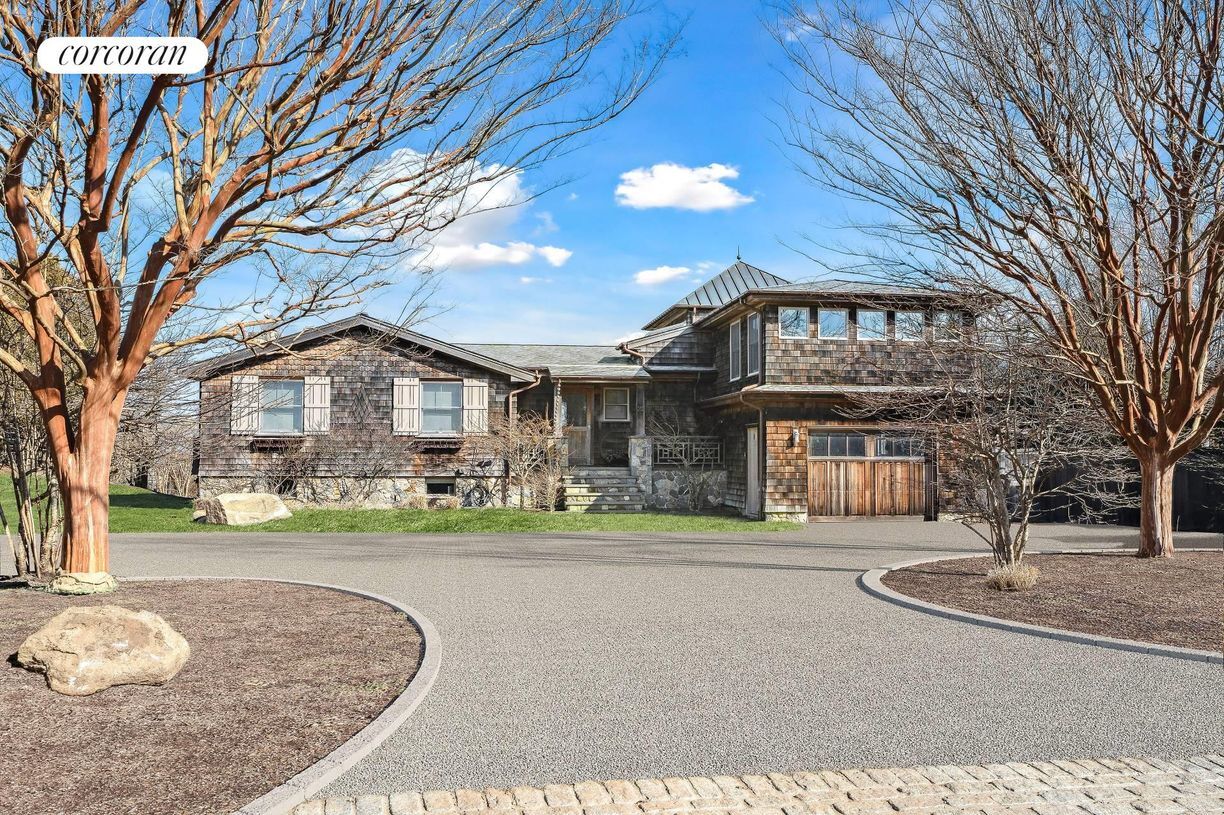Foto principal - 92 Old West Lake Dr