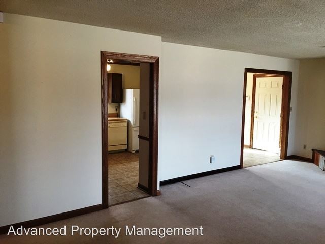 Building Photo - 3 br, 2.5 bath House - 3213 Gary Ave.