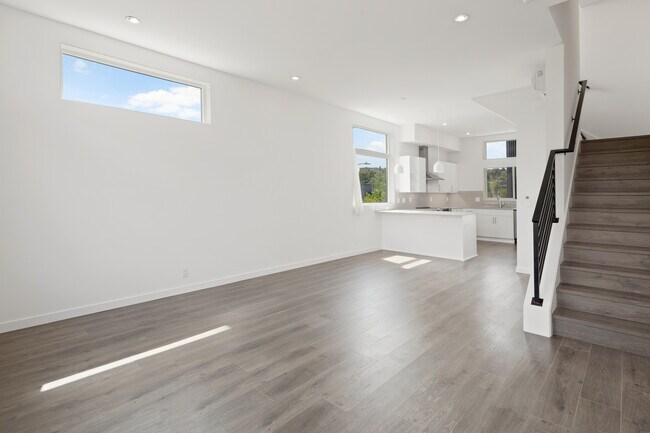 Foto del edificio - 2047 25th Ave S