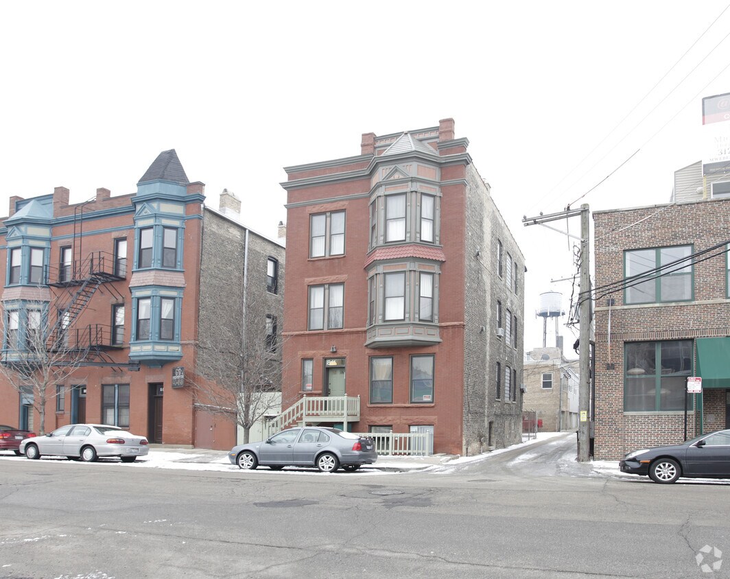 Foto principal - 811 W Weed St
