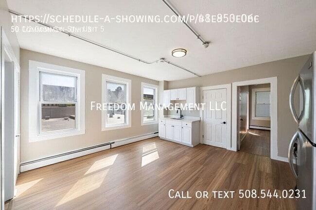 50 1/2 Common St - 50 1/2 Common St Apartment