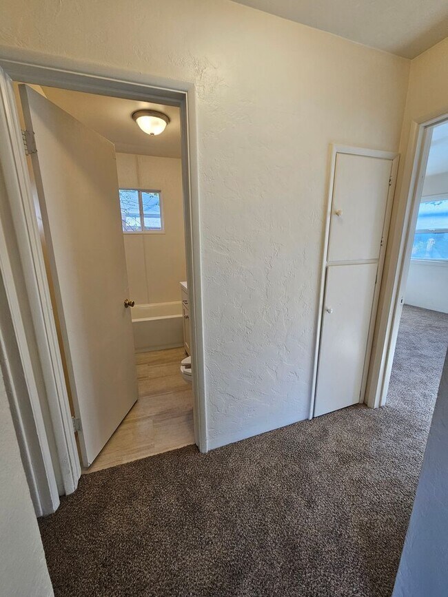 Building Photo - 289