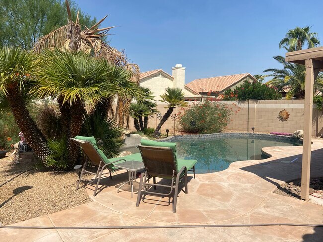 piscina de 5 pies - 10322 W San Juan Ave