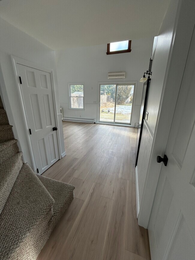 Foto del edificio - 61 Nelson Ave