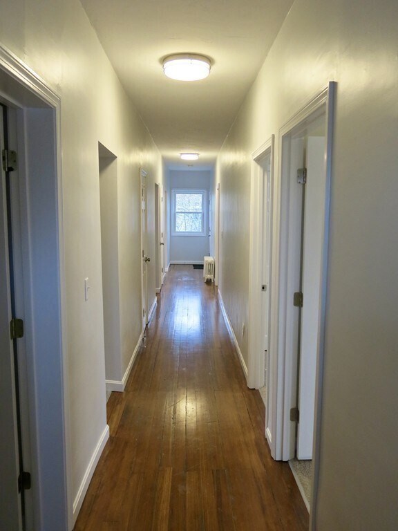 Foto del edificio - 218 Whitman Ave