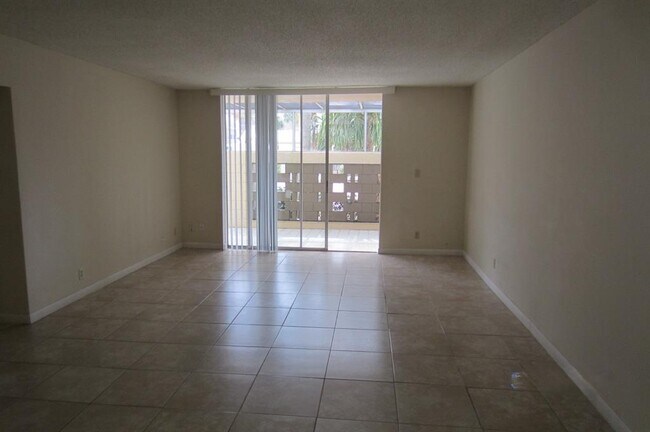 Foto del edificio - 406 NW 68th Ave