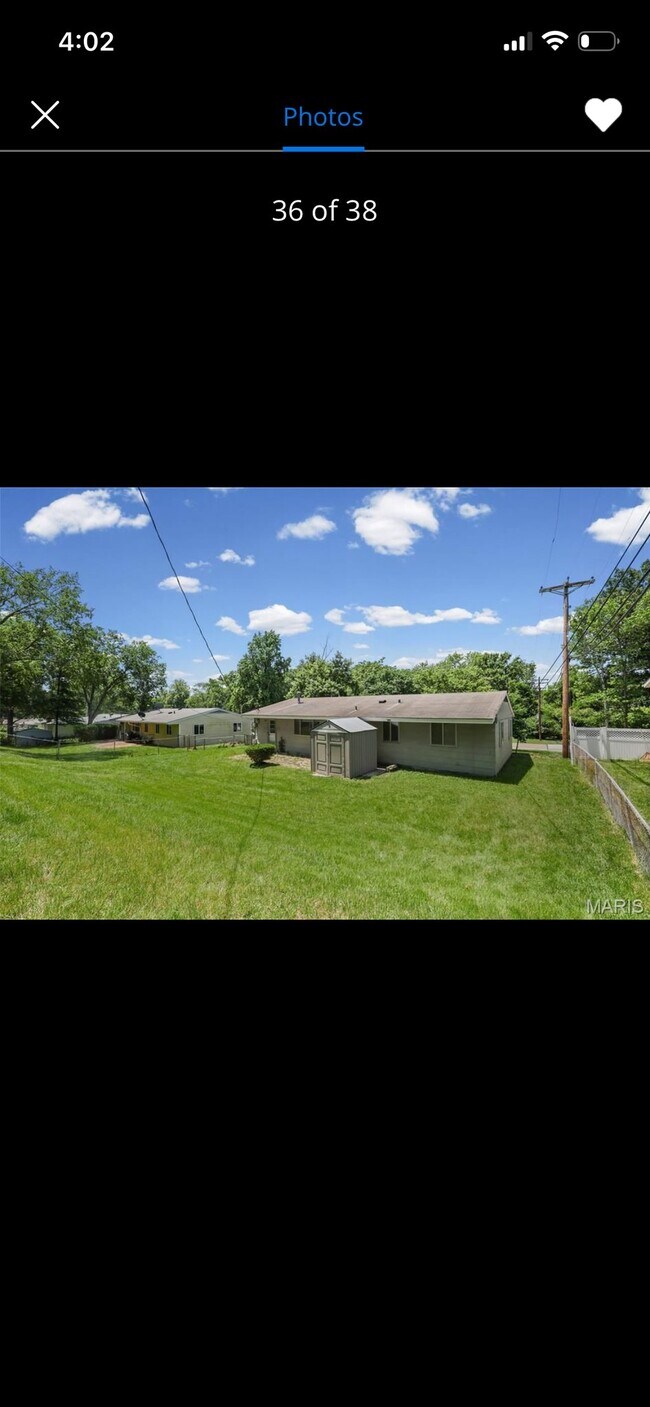 Foto del edificio - 404 Spring Meadows Dr