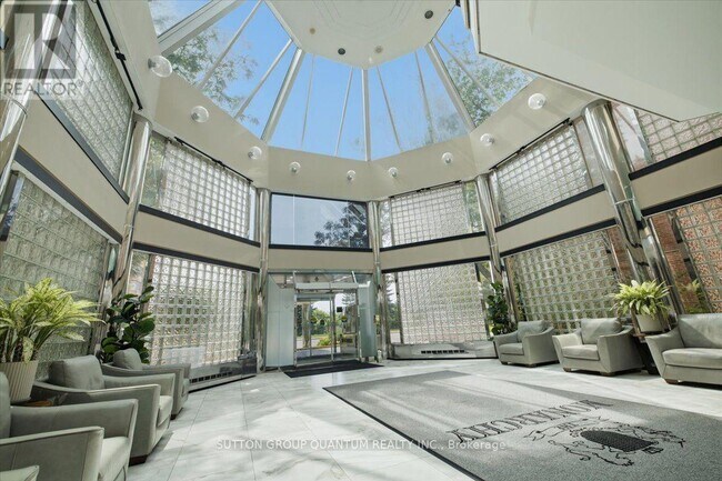 Building Photo - 335 Webb Dr