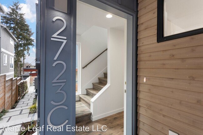 Building Photo - 2 br, 2 bath House - 2723C S. Norman Street