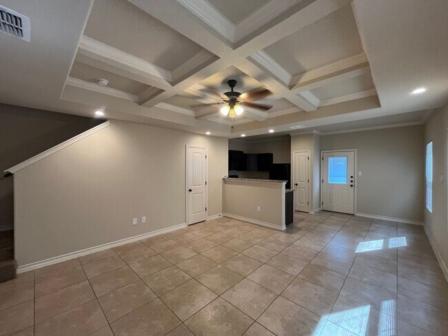 Foto del edificio - 6015 Karly Way