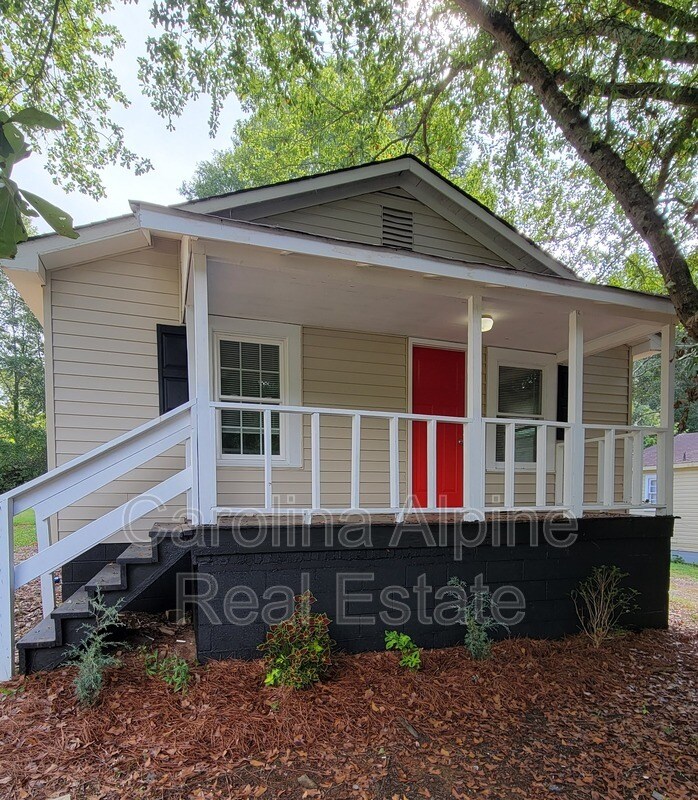 Primary Photo - 1104 Spann St