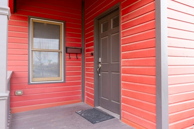 Building Photo - 726 NW 28th St