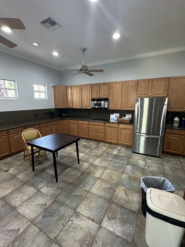 Building Photo - ** BUILDING A HOME OR BUYING A HOME IN NAP...