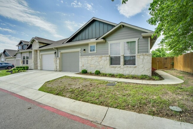 Building Photo - 14222 Handel Dr