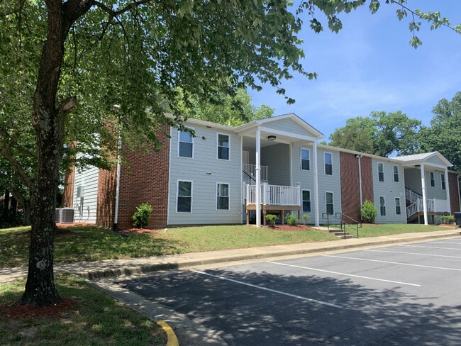 Building Photo - Weaver Manor