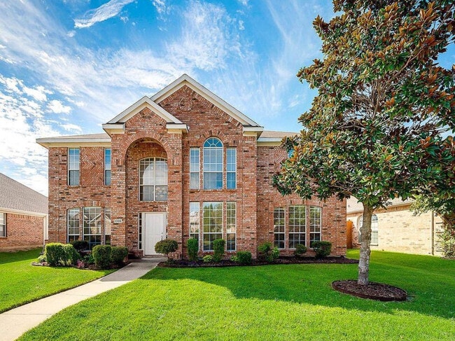 Building Photo - 1306 Hillcrest Dr
