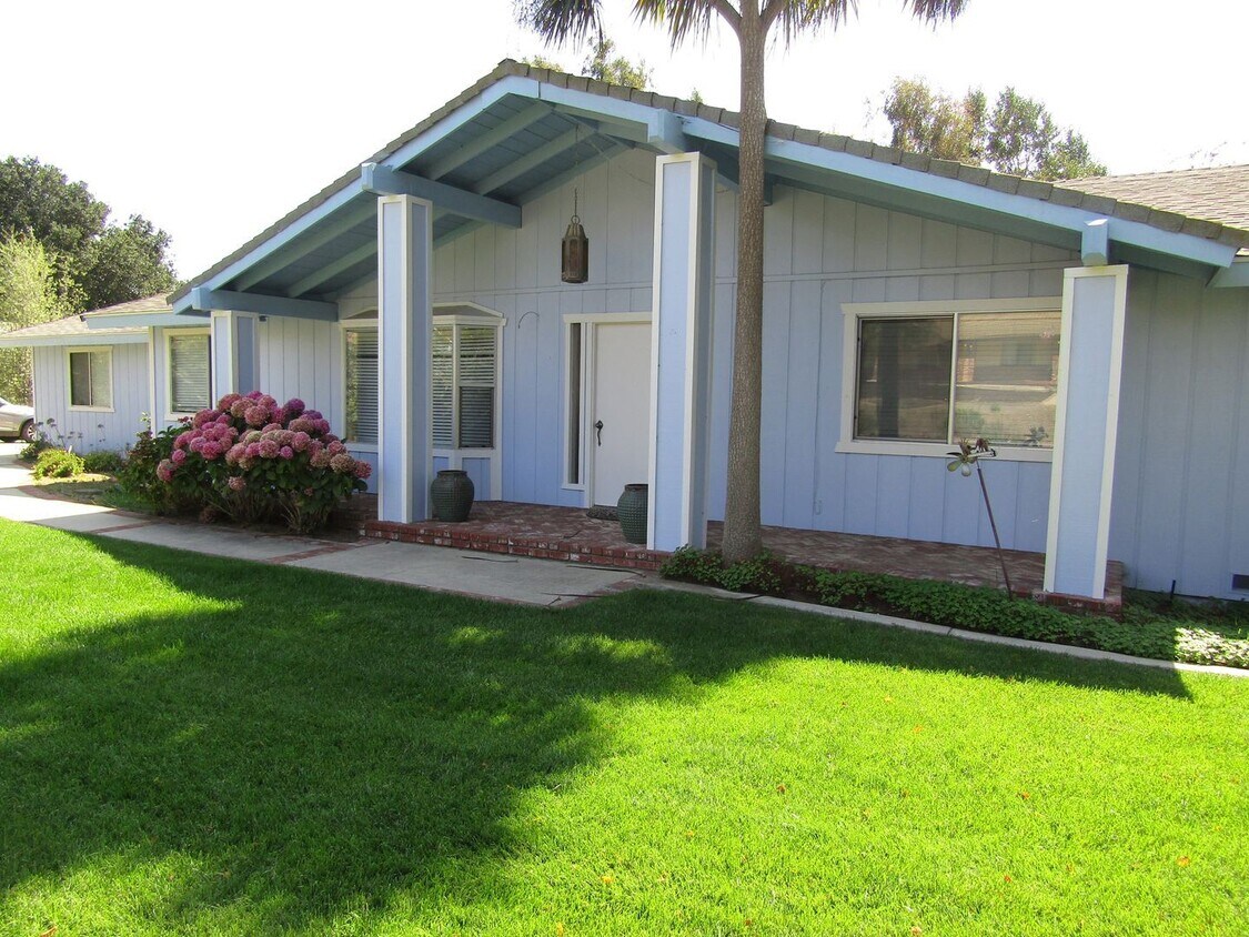 Foto principal - 5 br, 3 bath House - 311 Pablo Lane