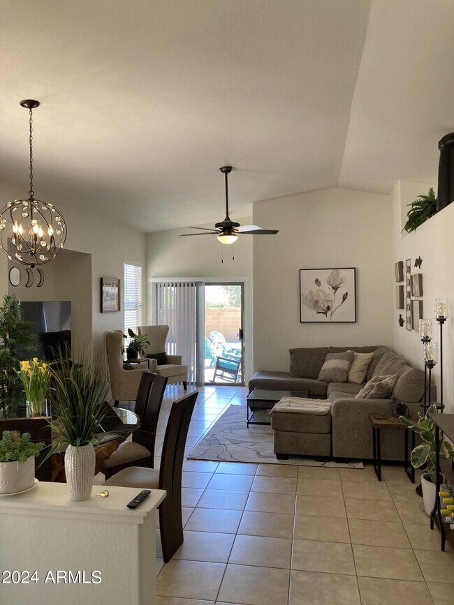 Foto del edificio - 28446 N 51st St