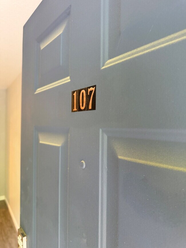 Foto del edificio - AFFORDABLE 1 Bedroom (utilities included)