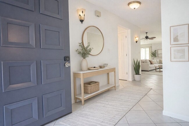 Building Photo - 1 Escondido Cir