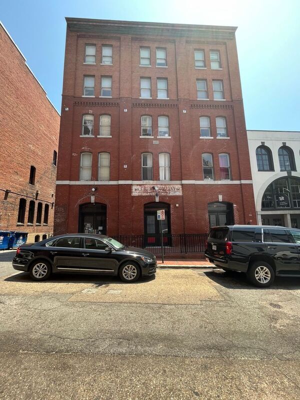 Richmond, 
                        , –
