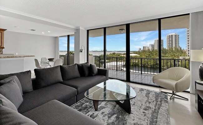 Foto del edificio - 4200 N Ocean Dr