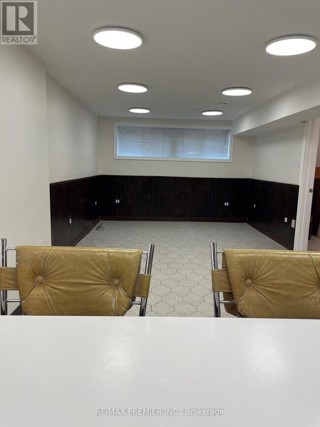 Photo du bâtiment - 45 Lapp St