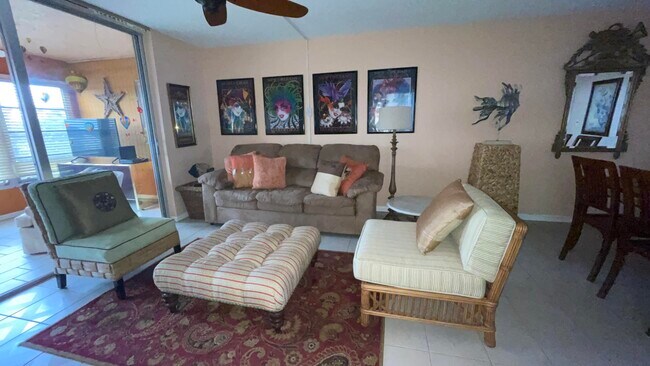 Foto del edificio - 14623 Bonaire Blvd