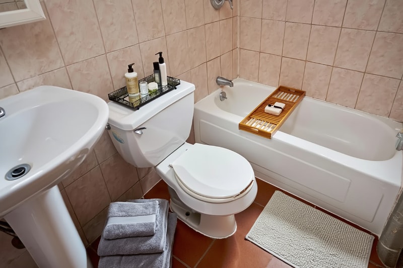 Building Photo - 203 17th St