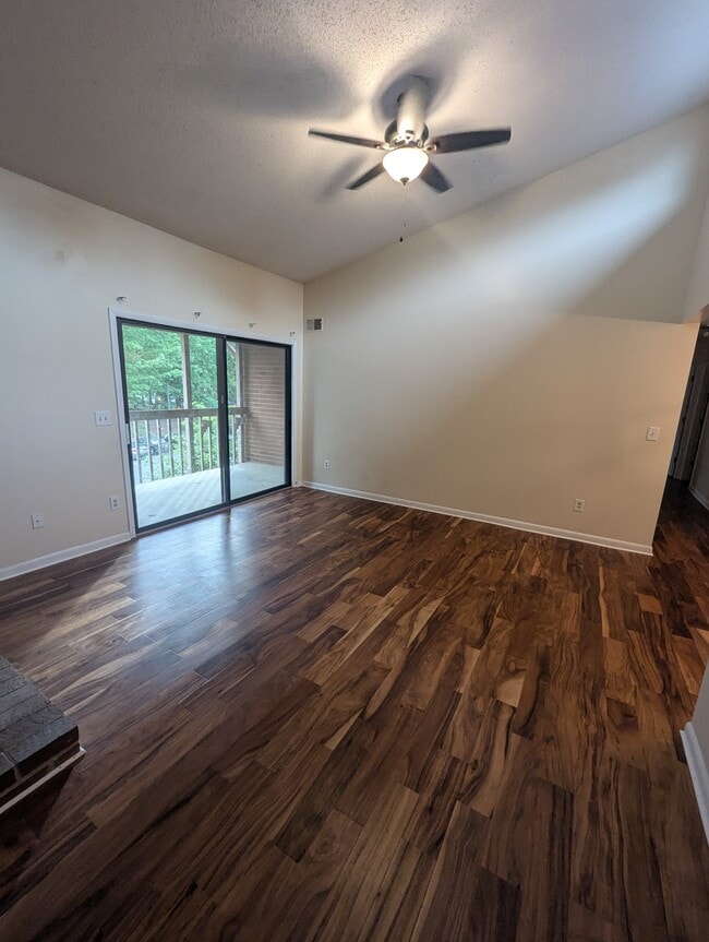 Building Photo - 125 Turtle Creek Rd