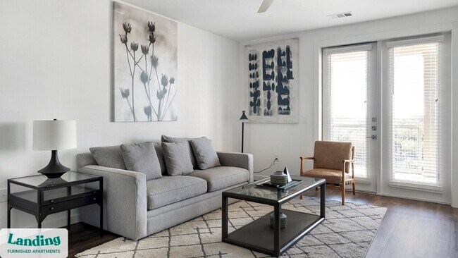 Foto del edificio - 5511 Caprock Smt Dr