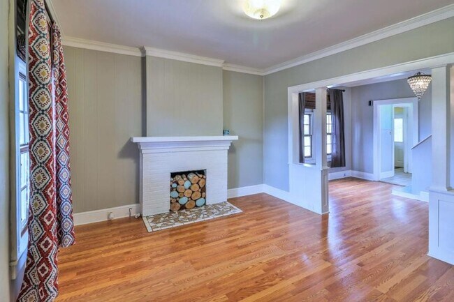 Foto del edificio - Knoxville 37917 - 3 bedroom, 2 bath Crafts...