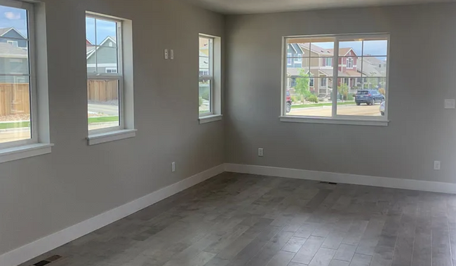 Building Photo - 2697 Diamondback Dr